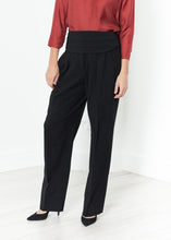 Load image into Gallery viewer, Pleated Waistband Trouser in Black
