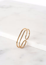 Load image into Gallery viewer, Ring 83 in Gold
